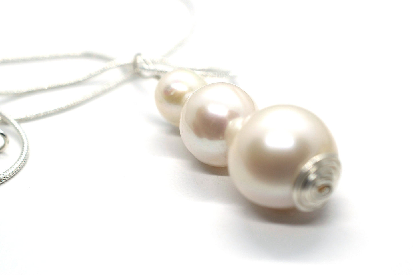 Graduated Pearl Pendant Necklace - Sterling Silver Chain