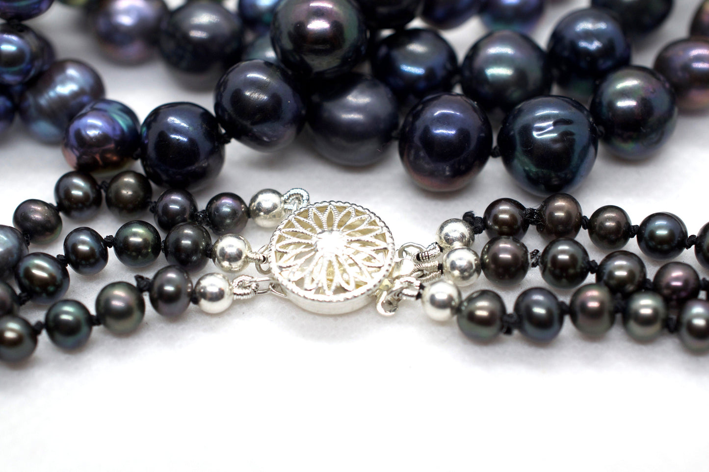 Graduated Pearl Necklace in Black with Sterling Silver