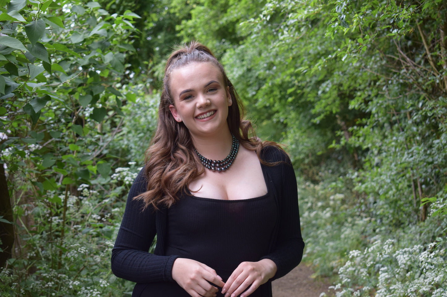 Graduated Pearl Necklace in Black with Sterling Silver