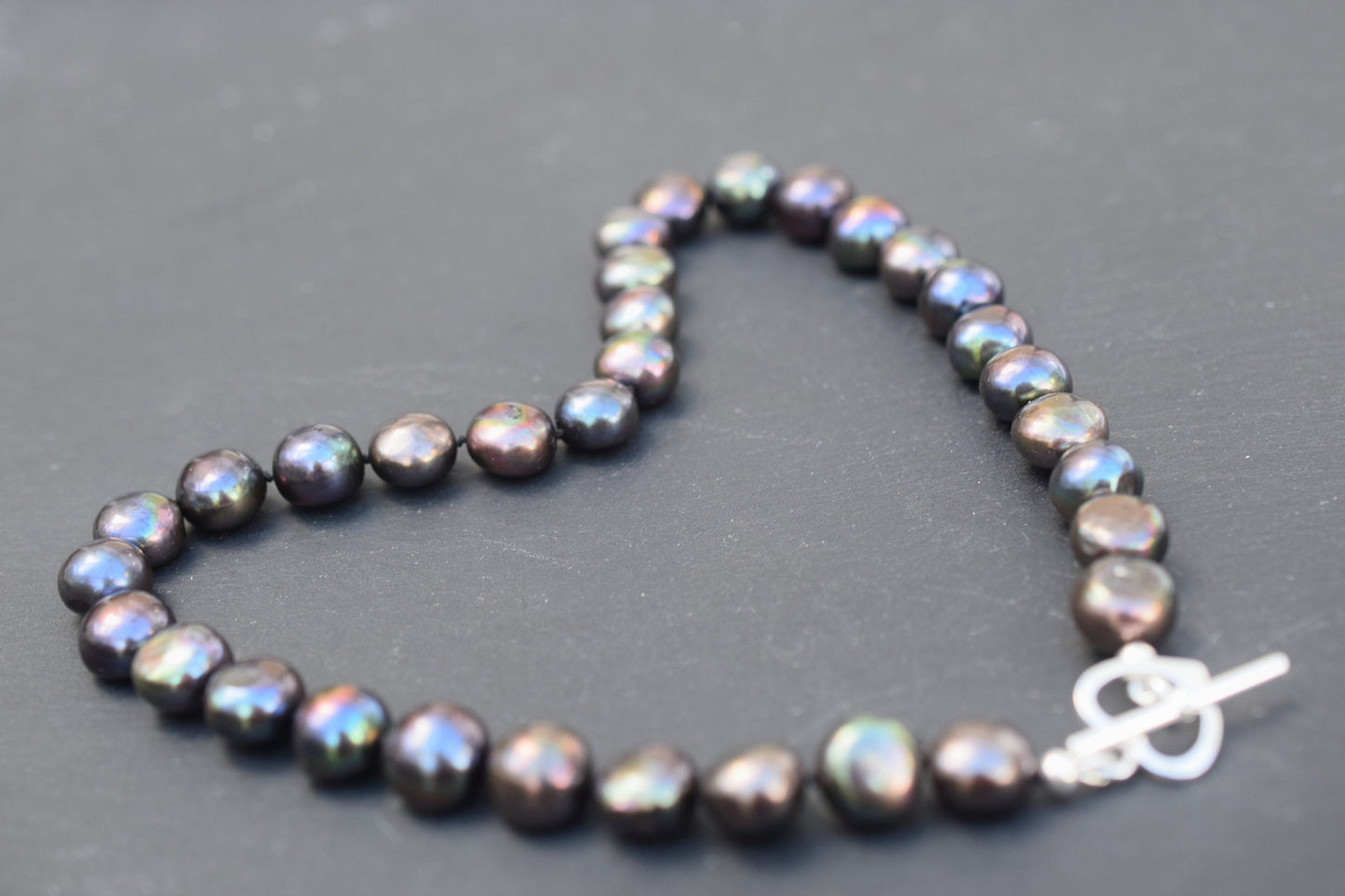 Cultured Pearl Necklace in Black Pearl