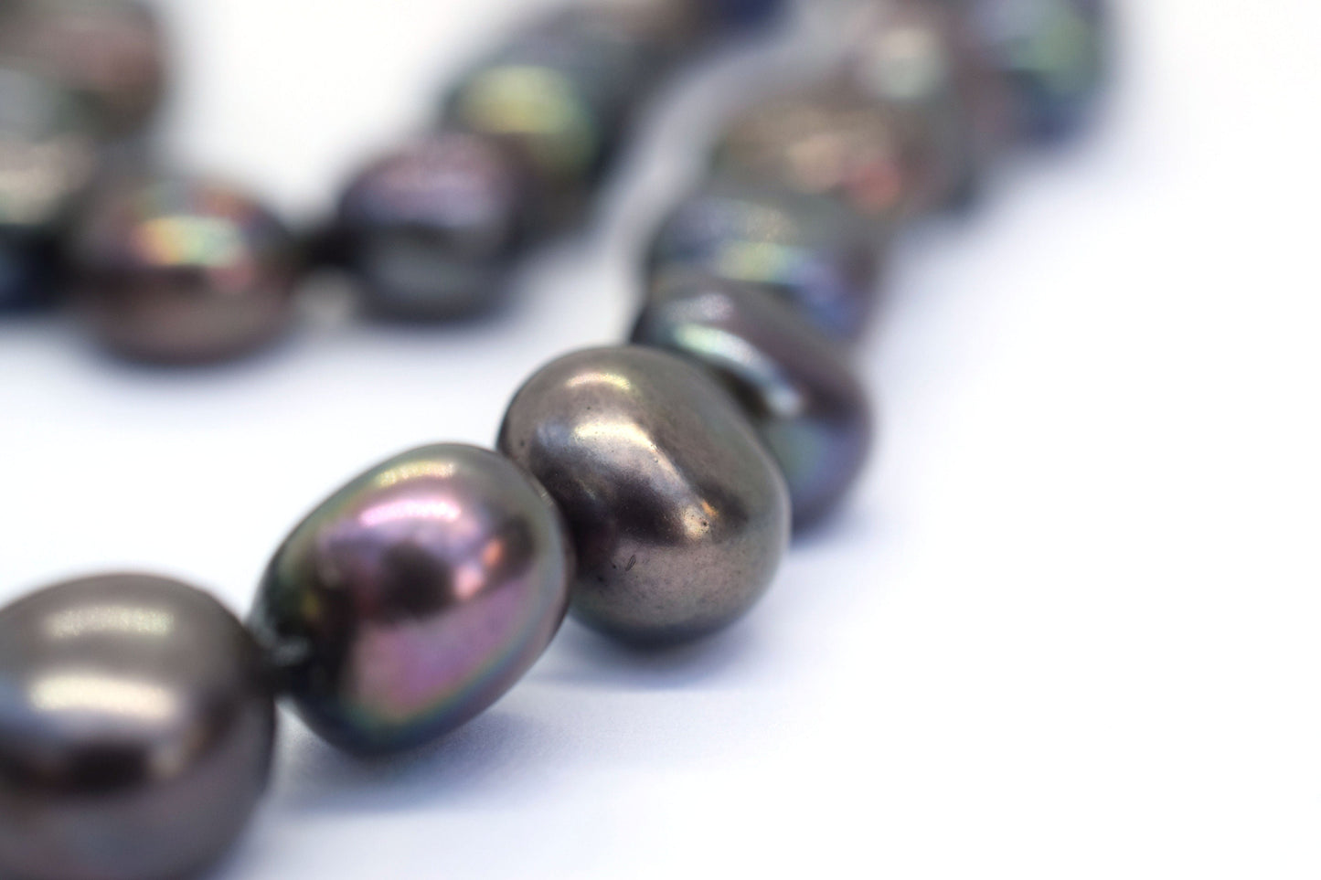 Cultured Pearl Necklace in Black Pearl