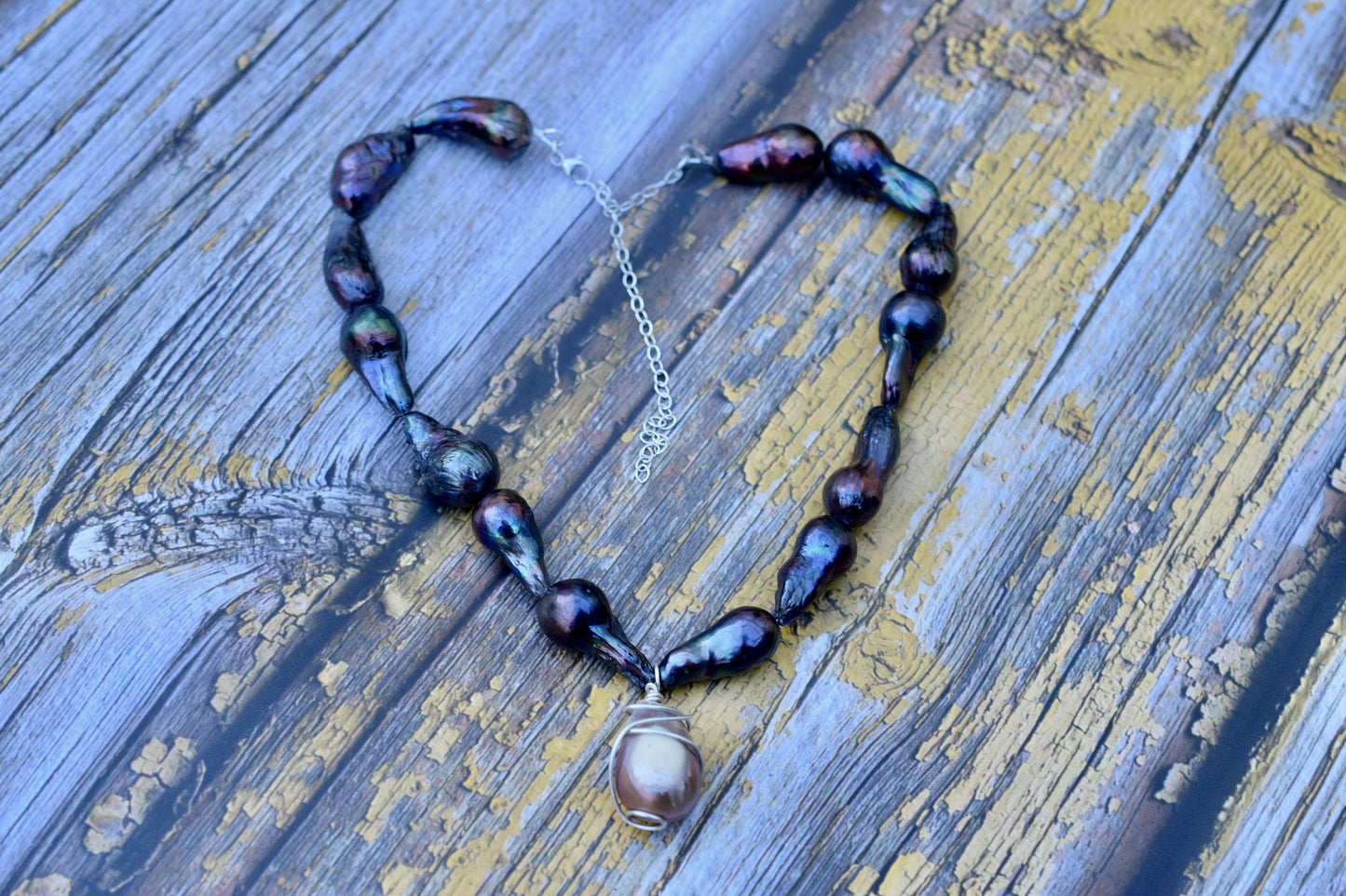 Black Baroque Necklace with Pink Baroque Pendant